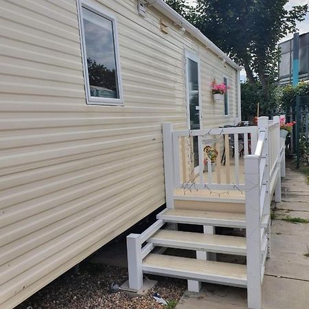 The Wolds 6 Berth Caravan Инголдмелс Екстериор снимка